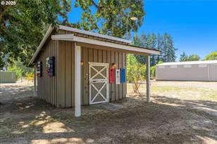 9989 NE Trillium Ln, Newberg, OR 97132 - Photo 47