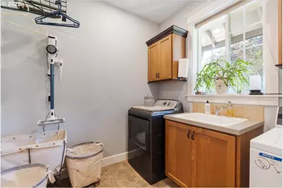 9989 NE Trillium Ln, Newberg, OR 97132 - Photo 23