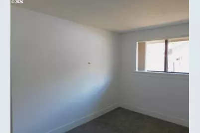 511 Panda Loop, Eugene, OR 97401 - Photo 7