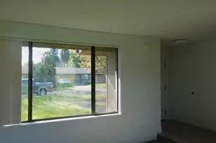 511 Panda Loop, Eugene, OR 97401 - Photo 3