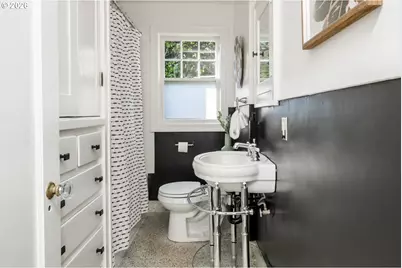 2621 N Sumner St, Portland, OR 97217 - Photo 19