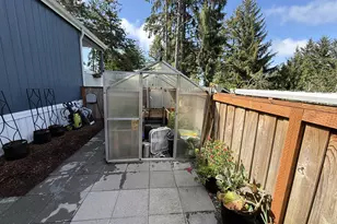585 Village Pines Ave, Coos Bay, OR 97420 - Photo 33