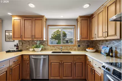 2184 Loch Dr, Springfield, OR 97477 - Photo 17