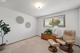 2184 Loch Dr, Springfield, OR 97477 - Photo 41