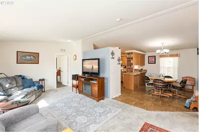 1225 W 10th Ave #20, Junction City, OR 97448 - Photo 9