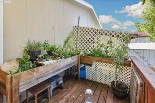 1225 W 10th Ave, Junction City, OR 97448 - Photo 25