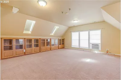 17628 NW Gilbert Ln, Portland, OR 97229 - Photo 25