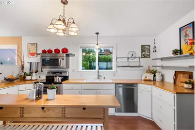 6409 SE Evergreen Hwy, Vancouver, WA 98661 - Photo 7