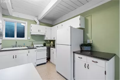 6409 SE Evergreen Hwy, Vancouver, WA 98661 - Photo 29