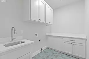 14198 SE Iseli Ln, Clackamas, OR 97015 - Photo 33