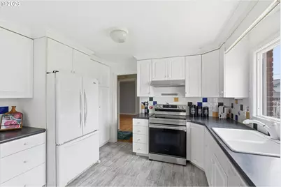 407 Centralia College Blvd, Centralia, WA 98531 - Photo 13