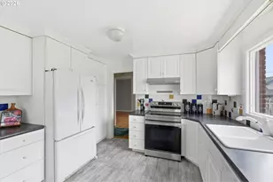 407 Centralia College Blvd, Centralia, WA 98531 - Photo 13