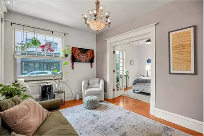 2109 NW Irving St #102, Portland, OR 97210 - Photo 23