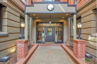 2109 NW Irving St #102, Portland, OR 97210 - Photo 1