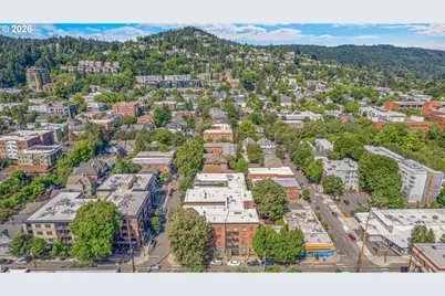 2109 NW Irving St #102, Portland, OR 97210 - Photo 45
