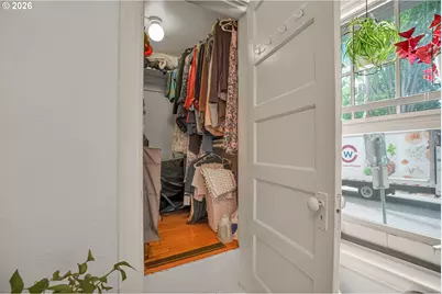 2109 NW Irving St #102, Portland, OR 97210 - Photo 21