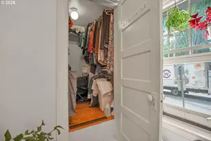2109 NW Irving St, Portland, OR 97210 - Photo 21