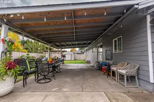 2440 NE Vallejo St, Salem, OR 97301 - Photo 15