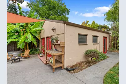 1612 NE Saratoga St, Portland, OR 97211 - Photo 35