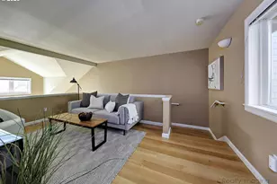 10205 NW Village Heights Dr, Portland, OR 97229 - Photo 15