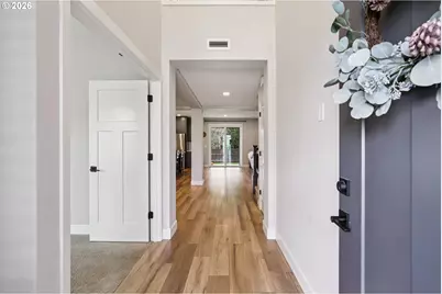 8321 NE 168th Pl, Vancouver, WA 98682 - Photo 3