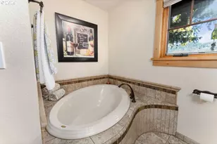 8690 Lookingglass Rd, Roseburg, OR 97471 - Photo 19