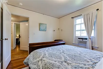 439 Almaden St, Eugene, OR 97402 - Photo 25