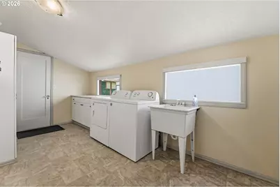 8480 SE Hood St, Clackamas, OR 97015 - Photo 17