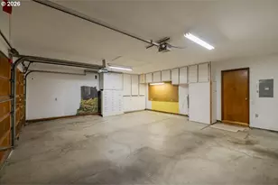 9480 SW Lakeside Dr, Portland, OR 97224 - Photo 41