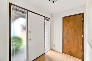 9480 SW Lakeside Dr, Portland, OR 97224 - Photo 5