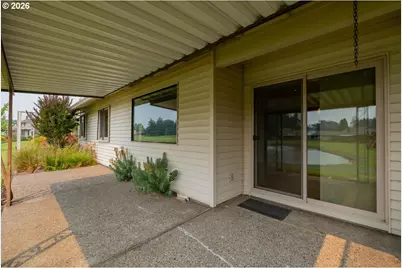 9480 SW Lakeside Dr, Portland, OR 97224 - Photo 43