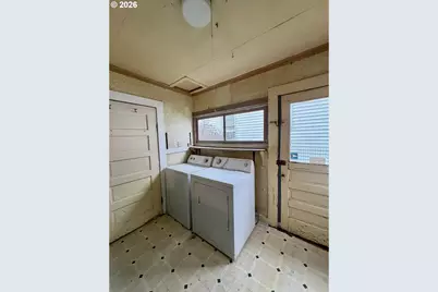 124 Main St, Wishram, WA 98673 - Photo 9