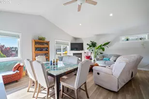 267 SE Tide Ave, Lincoln City, OR 97367 - Photo 19