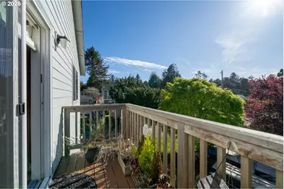 267 SE Tide Ave, Lincoln City, OR 97367 - Photo 27