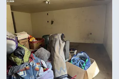 1725 NE 102nd Ave, Portland, OR 97220 - Photo 17