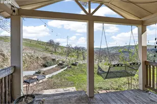 3455 Three Mile Rd, The Dalles, OR 97058 - Photo 15