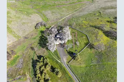 3455 Three Mile Rd, The Dalles, OR 97058 - Photo 1