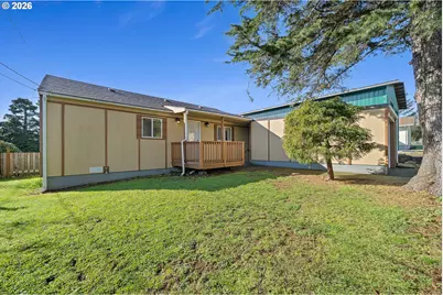 111 Cypress Ave, Garibaldi, OR 97118 - Photo 23