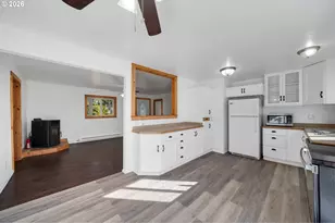 111 Cypress Ave, Garibaldi, OR 97118 - Photo 5