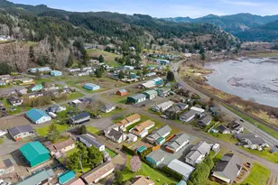 111 Cypress Ave, Garibaldi, OR 97118 - Photo 37