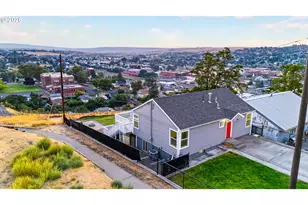 725 SE 6th St, Pendleton, OR 97801 - Photo 1