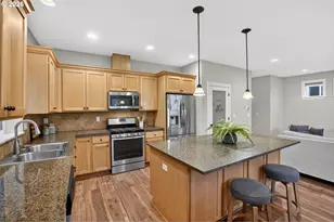 17481 SW Winona Ln, Beaverton, OR 97078 - Photo 7