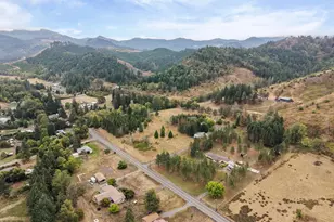 4812 Buckhorn Rd, Roseburg, OR 97470 - Photo 39