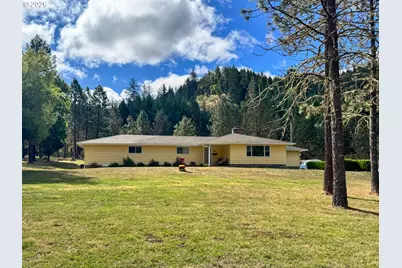 4812 Buckhorn Rd, Roseburg, OR 97470 - Photo 1