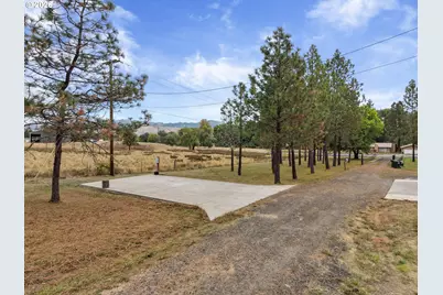 4812 Buckhorn Rd, Roseburg, OR 97470 - Photo 29