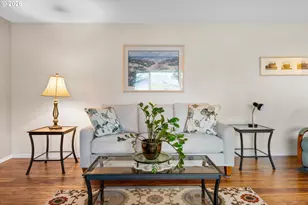 668 NE 21st Ave, Hillsboro, OR 97124 - Photo 5