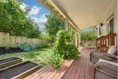 1336 NE Holland St, Portland, OR 97211 - Photo 29