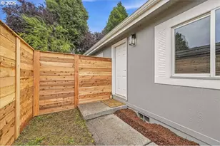 3020 SW Ruby Ln, Troutdale, OR 97060 - Photo 5