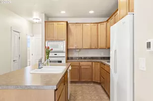 1703 Webb Lake Dr, Silverton, OR 97381 - Photo 17