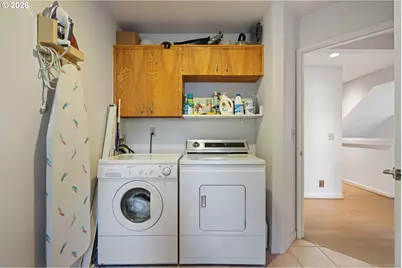 3107 SW Nottingham Dr, Portland, OR 97201 - Photo 27